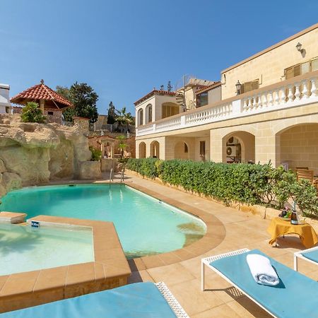 Villa & Pool Apartments In Mellieha Bay Ngoại thất bức ảnh