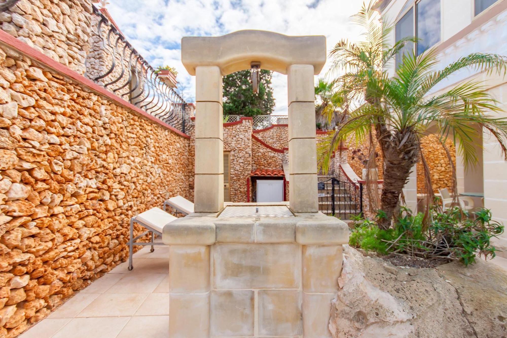 Villa & Pool Apartments In Mellieha Bay Ngoại thất bức ảnh