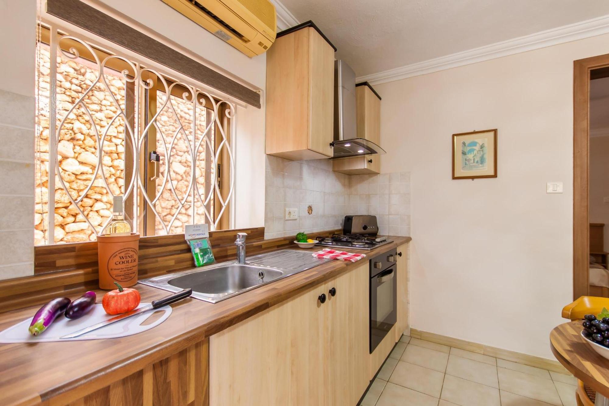 Villa & Pool Apartments In Mellieha Bay Ngoại thất bức ảnh