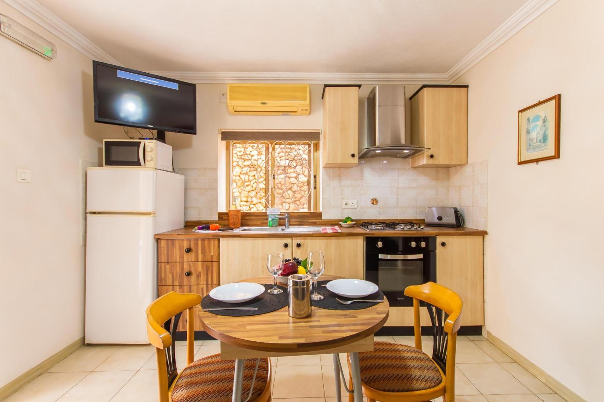 Villa & Pool Apartments In Mellieha Bay Ngoại thất bức ảnh