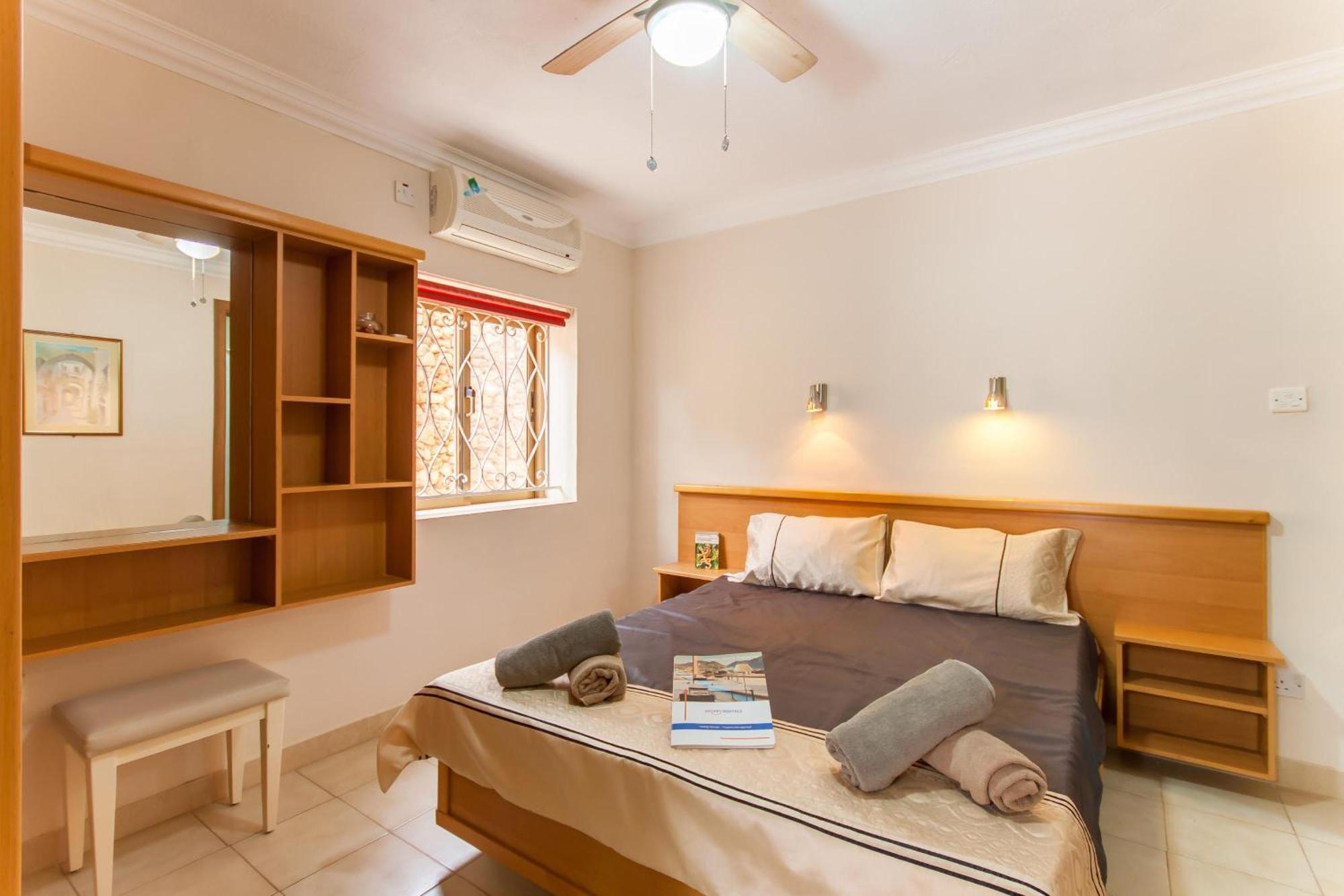 Villa & Pool Apartments In Mellieha Bay Ngoại thất bức ảnh