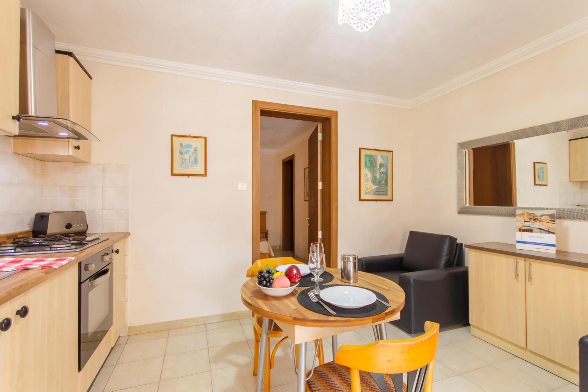 Villa & Pool Apartments In Mellieha Bay Ngoại thất bức ảnh
