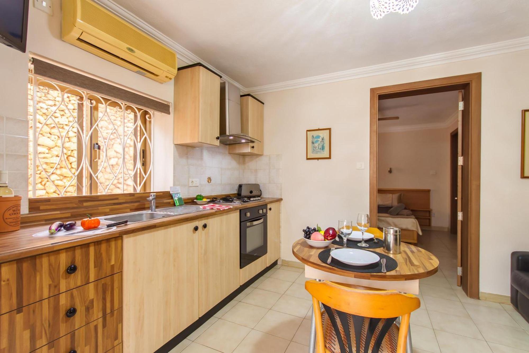 Villa & Pool Apartments In Mellieha Bay Ngoại thất bức ảnh