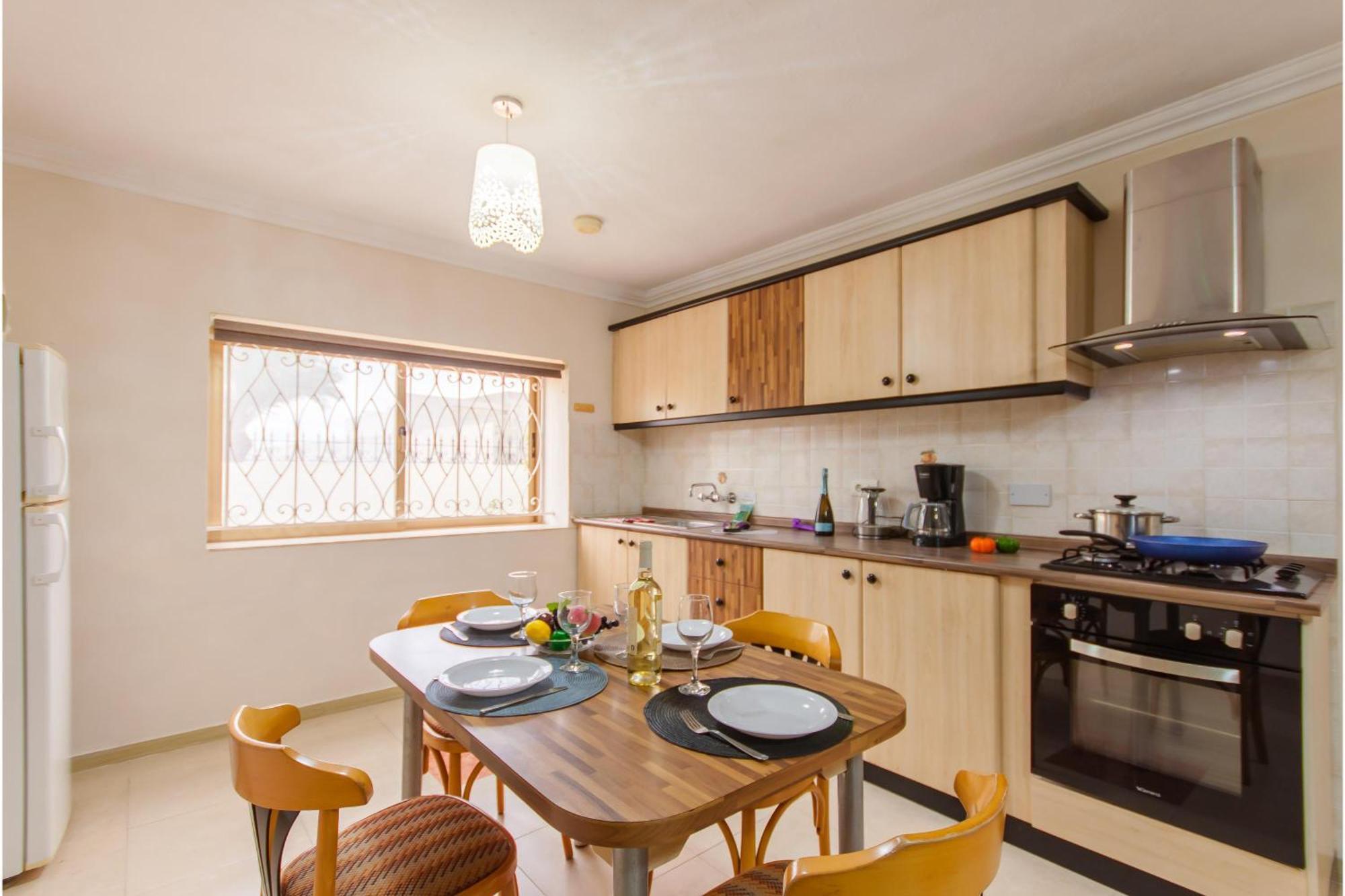 Villa & Pool Apartments In Mellieha Bay Ngoại thất bức ảnh