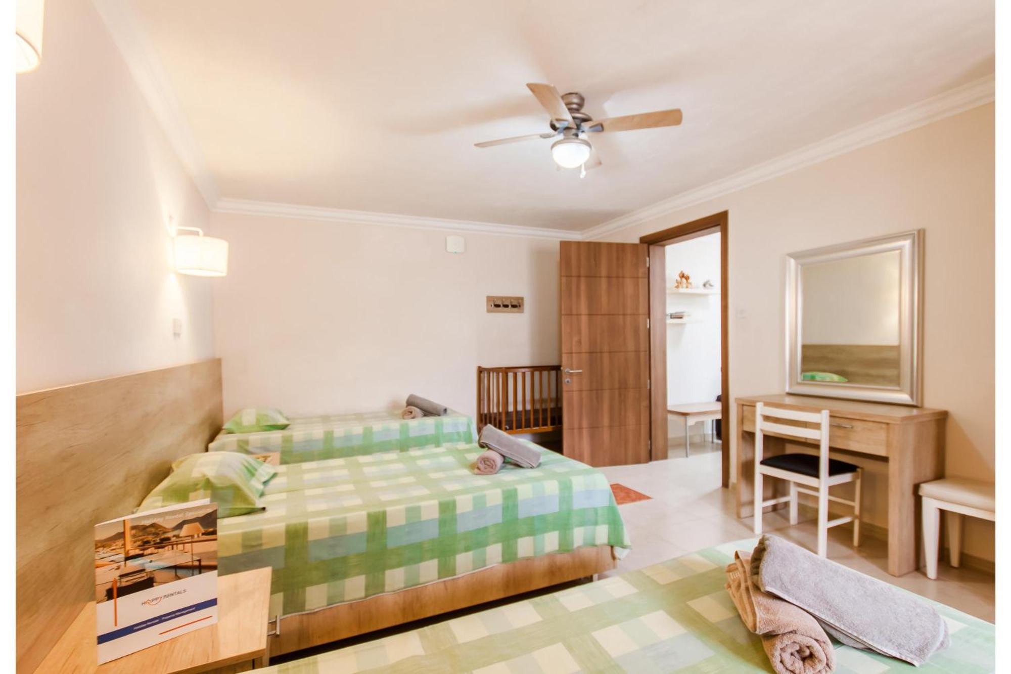 Villa & Pool Apartments In Mellieha Bay Ngoại thất bức ảnh