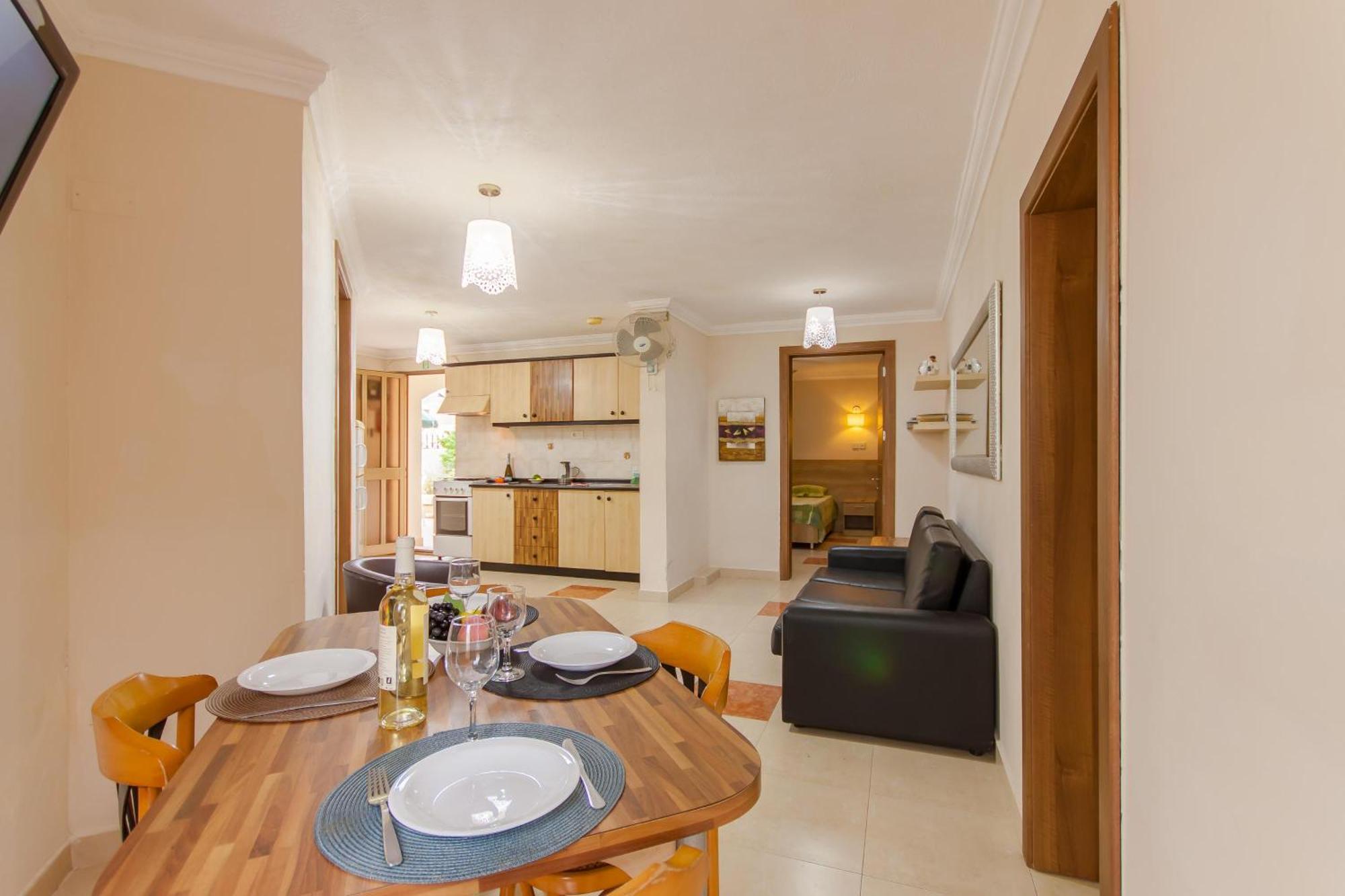 Villa & Pool Apartments In Mellieha Bay Ngoại thất bức ảnh