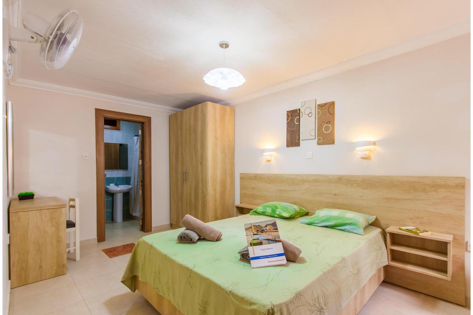 Villa & Pool Apartments In Mellieha Bay Ngoại thất bức ảnh